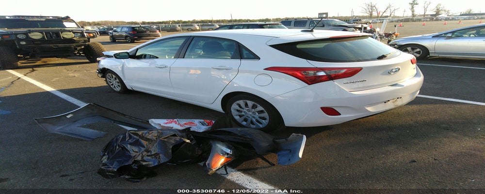KMHD35LH1GU274281 2016 HYUNDAI ELANTRA GT photo no. 3