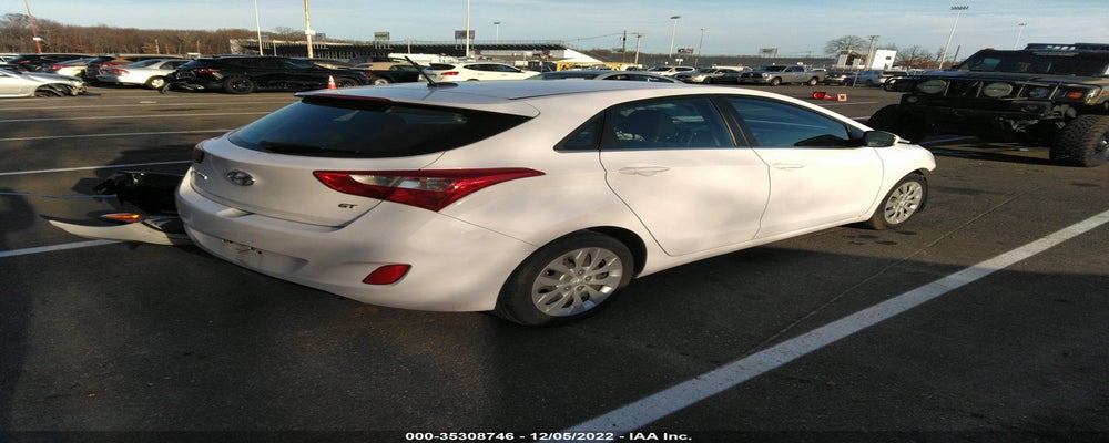 KMHD35LH1GU274281 2016 HYUNDAI ELANTRA GT photo no. 4
