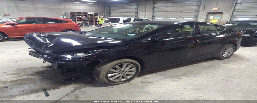 KMHDH4AE6FU320688 2015 HYUNDAI ELANTRA photo no. 2