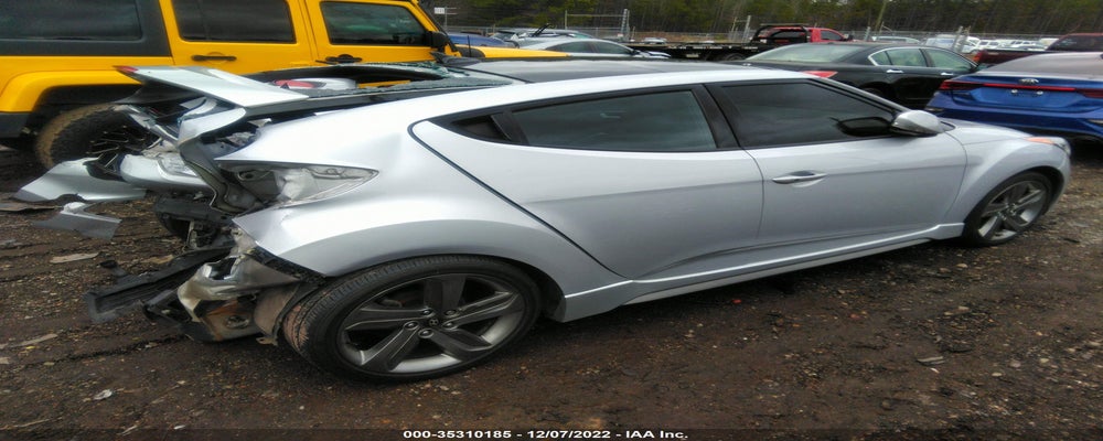 KMHTC6AE4FU235984 2015 HYUNDAI VELOSTER photo no. 4