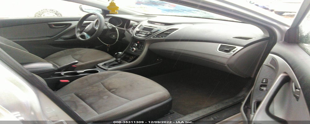 5NPDH4AE1GH735563 2016 HYUNDAI ELANTRA photo no. 5