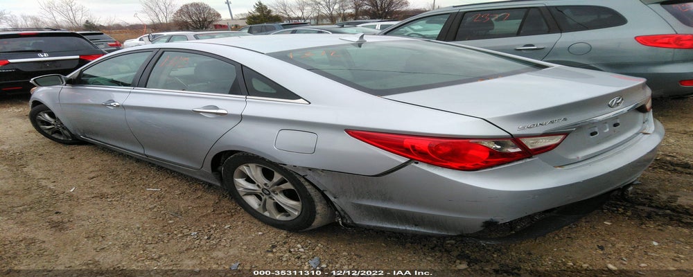 5NPEC4AC7BH102379 2011 HYUNDAI SONATA photo no. 3