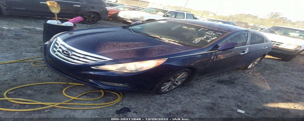 5NPEC4AC7BH120364 2011 HYUNDAI SONATA photo no. 2
