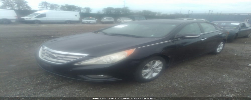5NPEC4AC4BH095889 2011 HYUNDAI SONATA photo no. 2