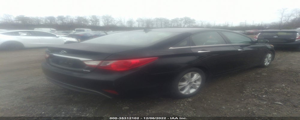 5NPEC4AC4BH095889 2011 HYUNDAI SONATA photo no. 4