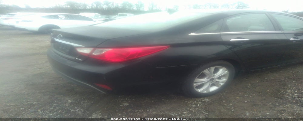 5NPEC4AC4BH095889 2011 HYUNDAI SONATA photo no. 6