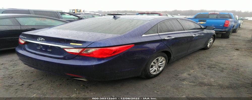 5NPEC4AC1BH254125 2011 HYUNDAI SONATA photo no. 4