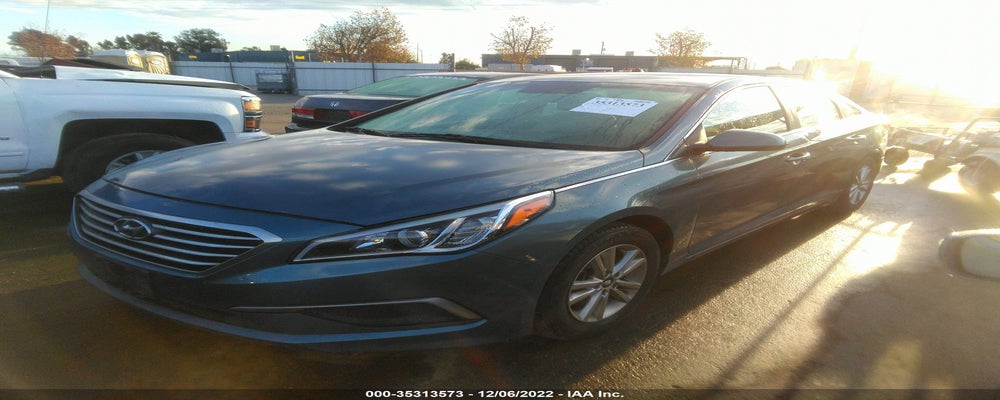 5NPE24AF1HH558416 2017 HYUNDAI SONATA photo no. 2