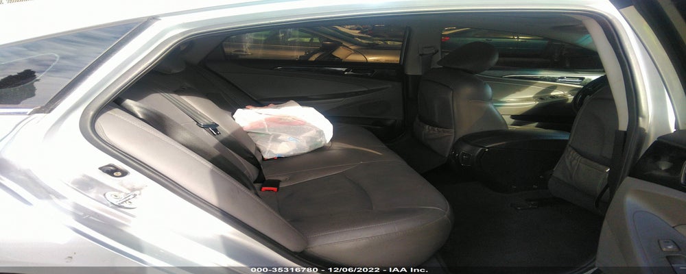 5NPEC4AC9BH001358 2011 HYUNDAI SONATA photo no. 8