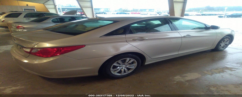 5NPEB4AC1BH279240 2011 HYUNDAI SONATA photo no. 4