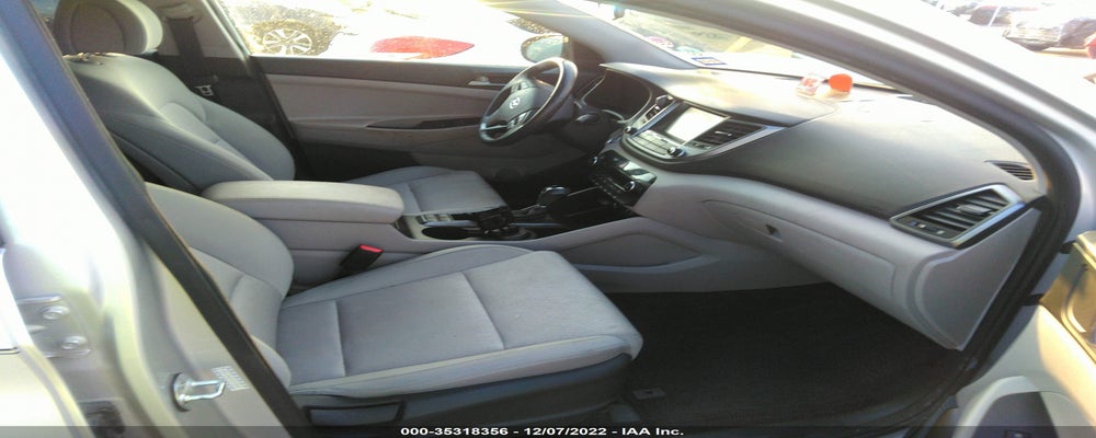 KM8J33AL9JU753683 2018 HYUNDAI TUCSON photo no. 5