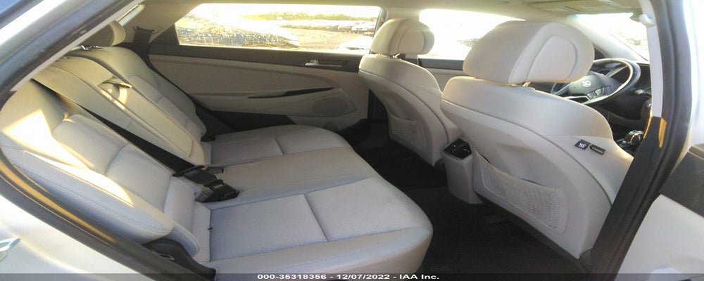 KM8J33AL9JU753683 2018 HYUNDAI TUCSON photo no. 8