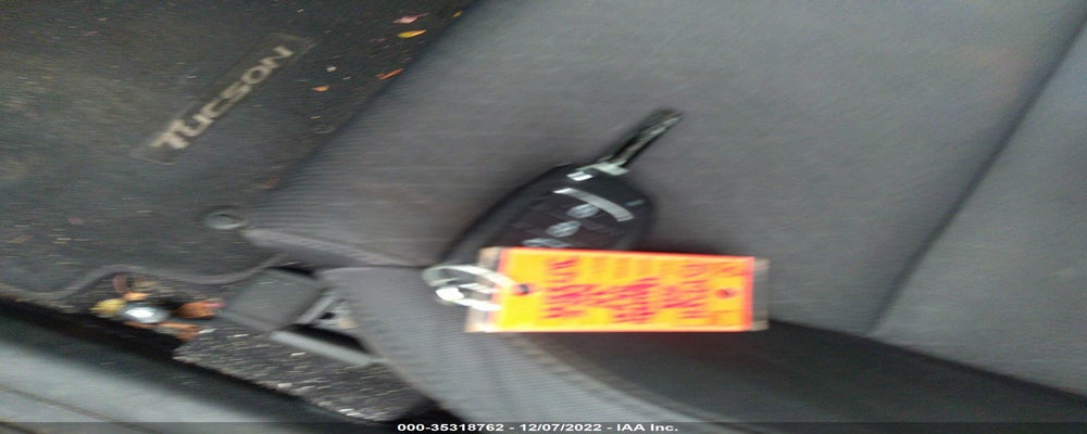 KM8J2CA46JU788144 2018 HYUNDAI TUCSON photo no. 11