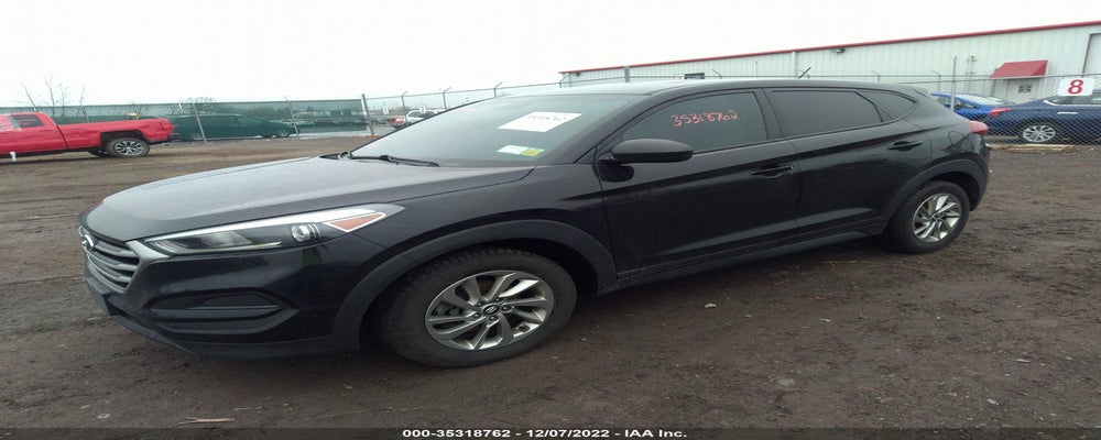 KM8J2CA46JU788144 2018 HYUNDAI TUCSON photo no. 2
