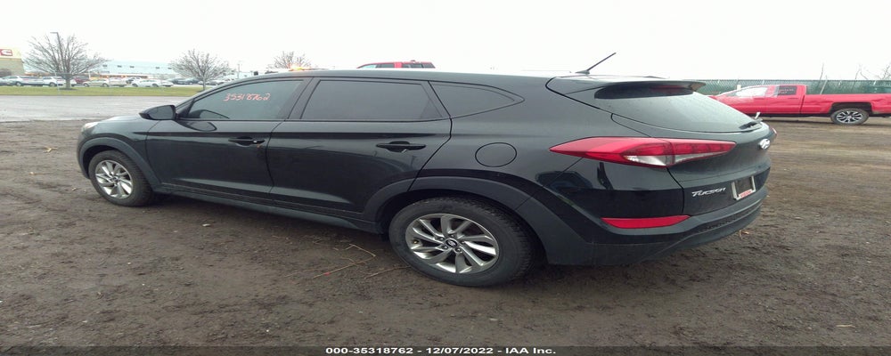 KM8J2CA46JU788144 2018 HYUNDAI TUCSON photo no. 3