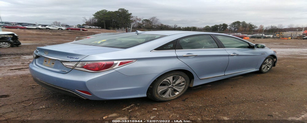 KMHEC4A42FA119835 2015 HYUNDAI SONATA HYBRID photo no. 4
