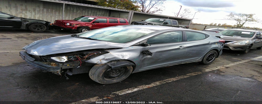 KMHDH4AE5FU258295 2015 HYUNDAI ELANTRA photo no. 2