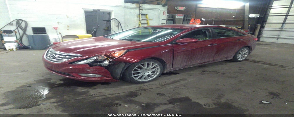 5NPEC4AC6BH234064 2011 HYUNDAI SONATA photo no. 2