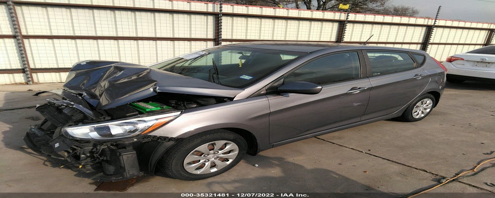 KMHCT5AE8HU332893 2017 HYUNDAI ACCENT photo no. 2