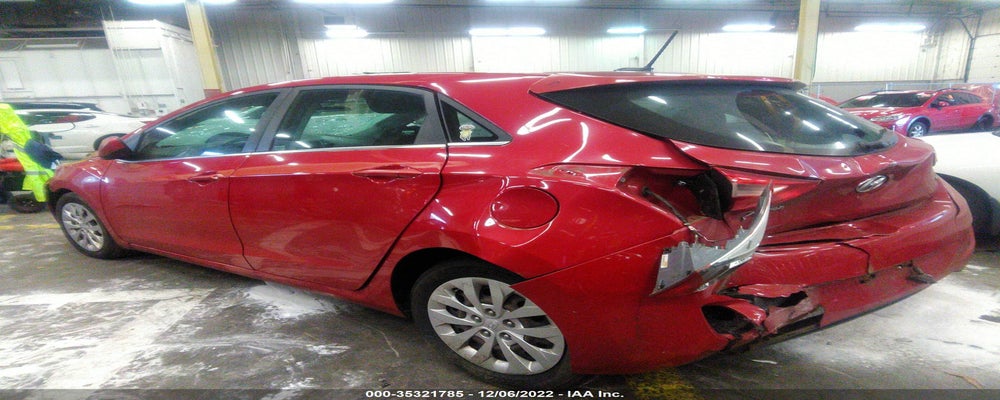 KMHD35LH9GU264372 2016 HYUNDAI ELANTRA GT photo no. 3