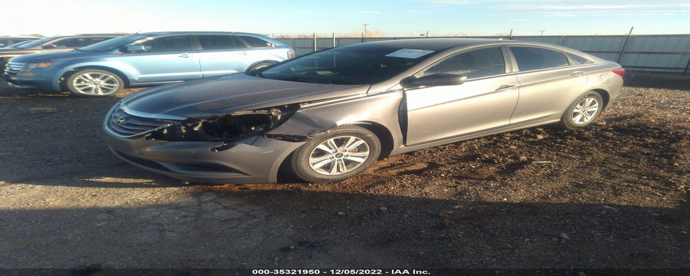 5NPEB4AC2BH209956 2011 HYUNDAI SONATA photo no. 3