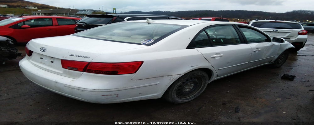 5NPET4AC1AH587990 2010 HYUNDAI SONATA photo no. 4