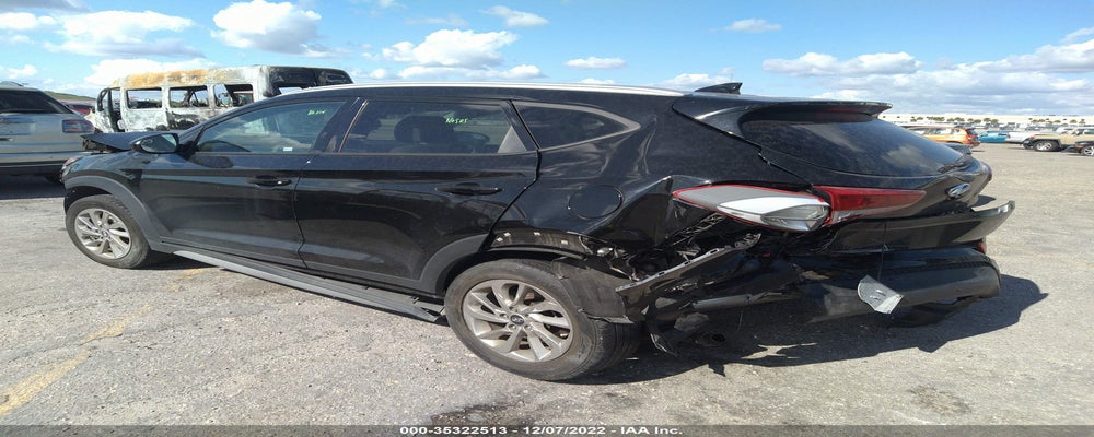 KM8J33A4XJU688562 2018 HYUNDAI TUCSON photo no. 3