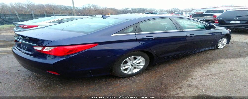 5NPEB4AC4EH932499 2014 HYUNDAI SONATA photo no. 4