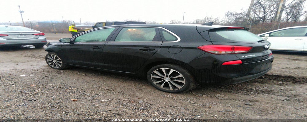 KMHH35LE3JU069821 2018 HYUNDAI ELANTRA GT photo no. 3
