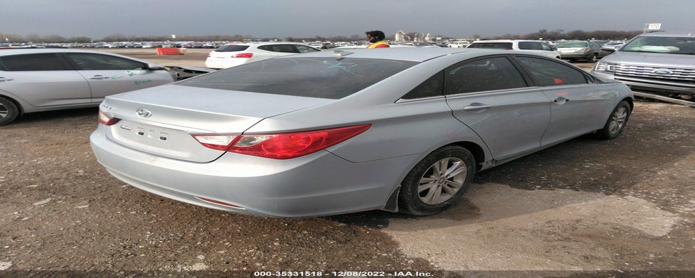 5NPEB4AC1DH639710 2013 HYUNDAI SONATA photo no. 4