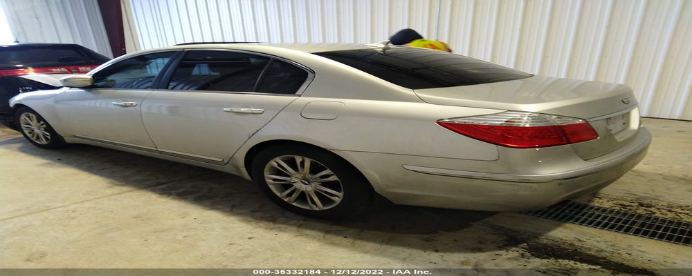 KMHGC4DF1BU113202 2011 HYUNDAI GENESIS photo no. 3