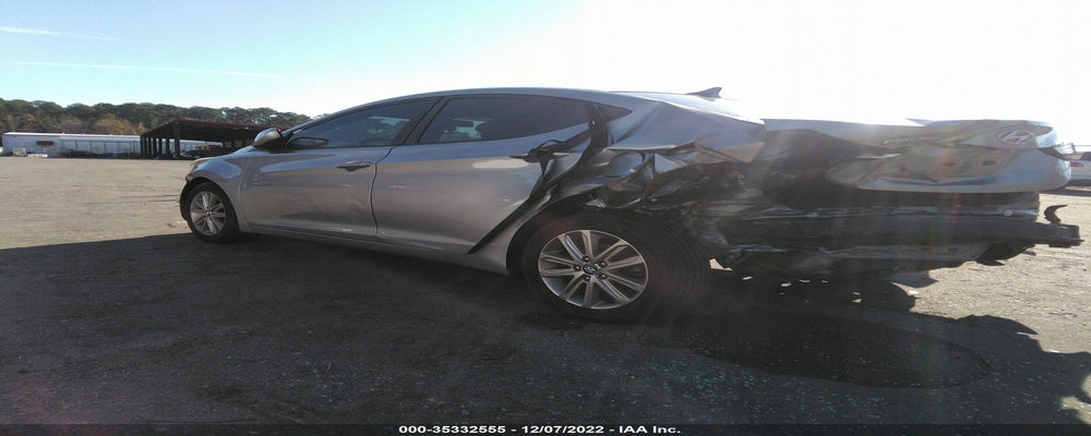 5NPDH4AE6FH577087 2015 HYUNDAI ELANTRA photo no. 3