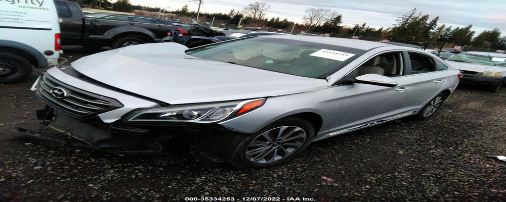 5NPE34AF3FH029673 2015 HYUNDAI SONATA photo no. 2