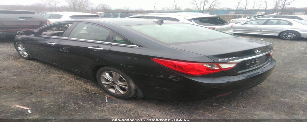 5NPEC4AC9BH129437 2011 HYUNDAI SONATA photo no. 3