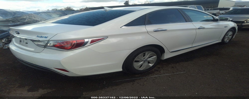 KMHEC4A49FA139712 2015 HYUNDAI SONATA HYBRID photo no. 4