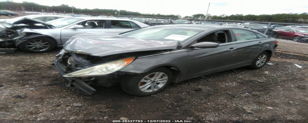 5NPEB4AC6BH044042 2011 HYUNDAI SONATA photo no. 2