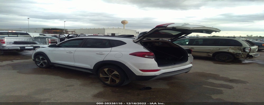 KM8J33A26HU580545 2017 HYUNDAI TUCSON photo no. 3