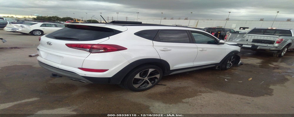 KM8J33A26HU580545 2017 HYUNDAI TUCSON photo no. 4