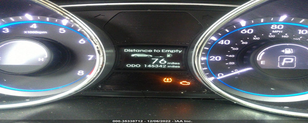 5NPEC4AB1BH275015 2011 HYUNDAI SONATA photo no. 7