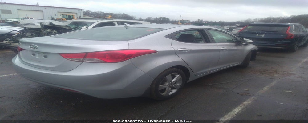 5NPDH4AE4DH370825 2013 HYUNDAI ELANTRA photo no. 4