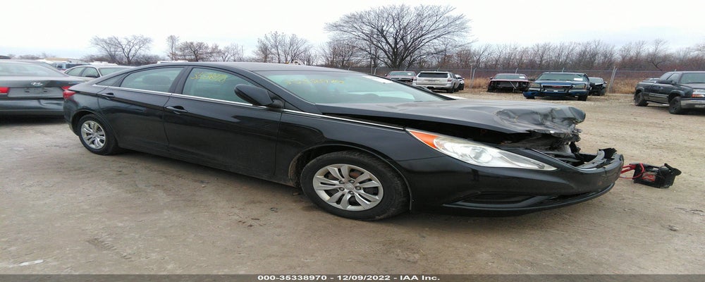 5NPEB4AC8BH164358 2011 HYUNDAI SONATA photo no. 4