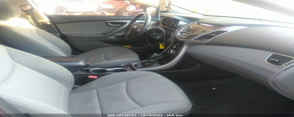 KMHDH4AE9GU516559 2016 HYUNDAI ELANTRA photo no. 5