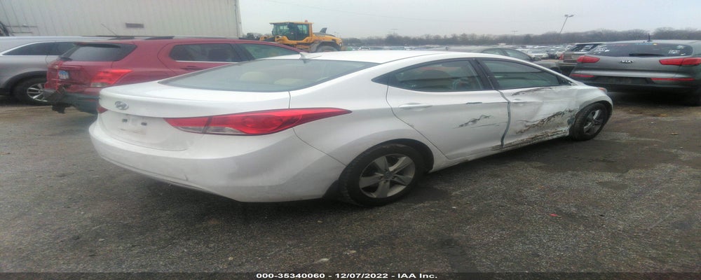 5NPDH4AE3DH335824 2013 HYUNDAI ELANTRA photo no. 4