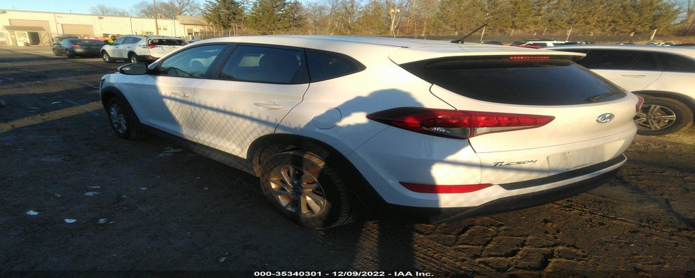 KM8J2CA42JU765217 2018 HYUNDAI TUCSON photo no. 3