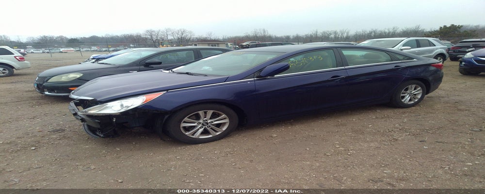 5NPEB4AC2BH052137 2011 HYUNDAI SONATA photo no. 2