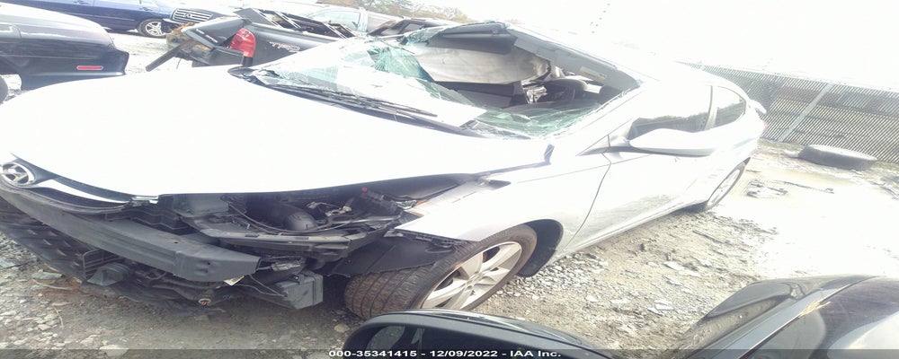 5NPDH4AE3DH417200 2013 HYUNDAI ELANTRA photo no. 2