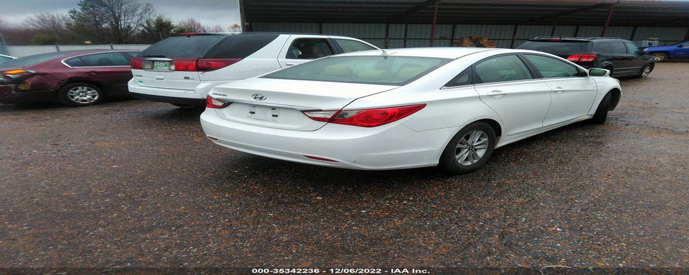 5NPEB4AC7BH167042 2011 HYUNDAI SONATA photo no. 4