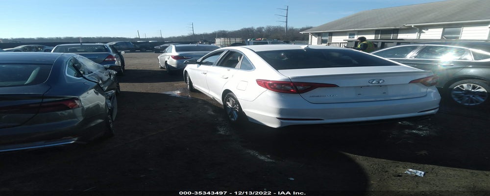 5NPE24AF2HH460494 2017 HYUNDAI SONATA photo no. 3