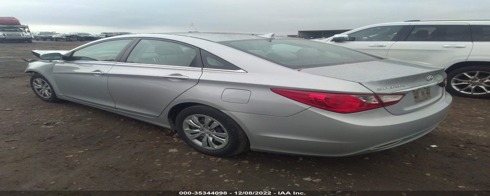 5NPEB4AC7BH012815 2011 HYUNDAI SONATA photo no. 3
