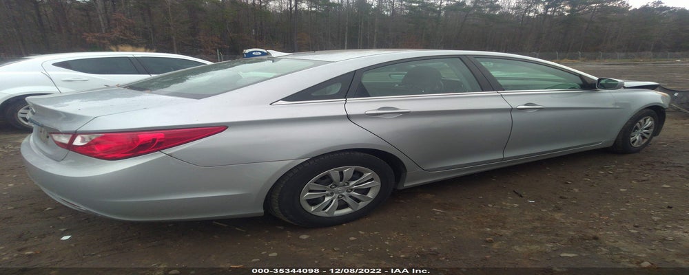 5NPEB4AC7BH012815 2011 HYUNDAI SONATA photo no. 4